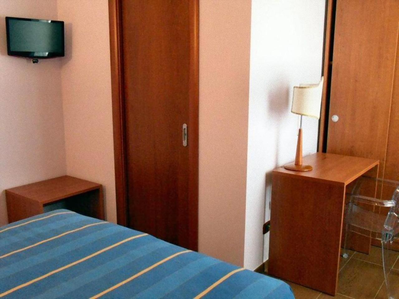 Residence Bandiera Gialla Margherita Di Savoia Buitenkant foto